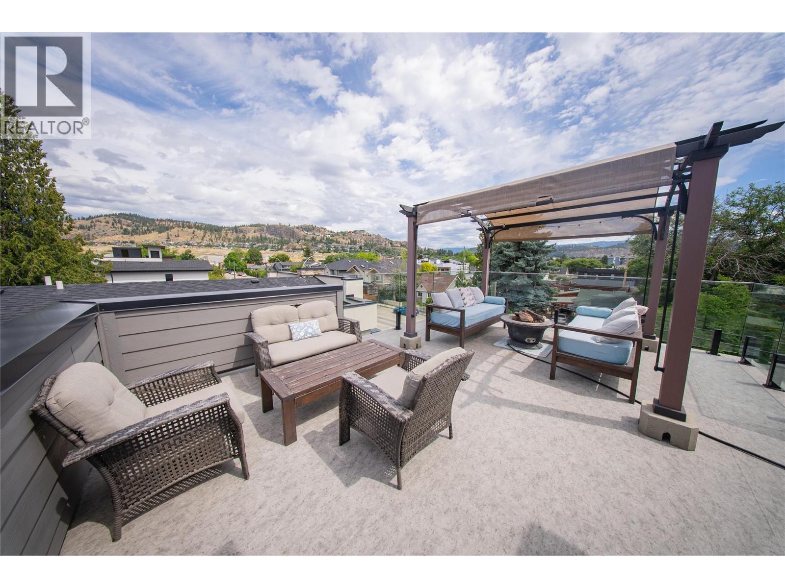 1292 Ethel Street, Kelowna, BC - Outdoor With Deck Patio Veranda