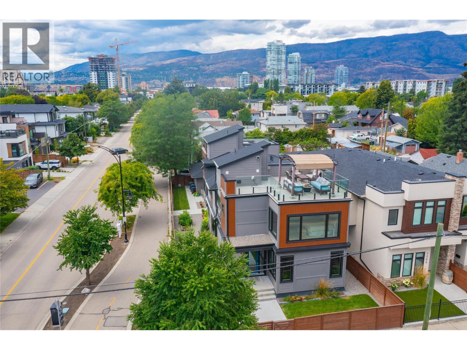 1292 Ethel Street, Kelowna, BC - Outdoor With View