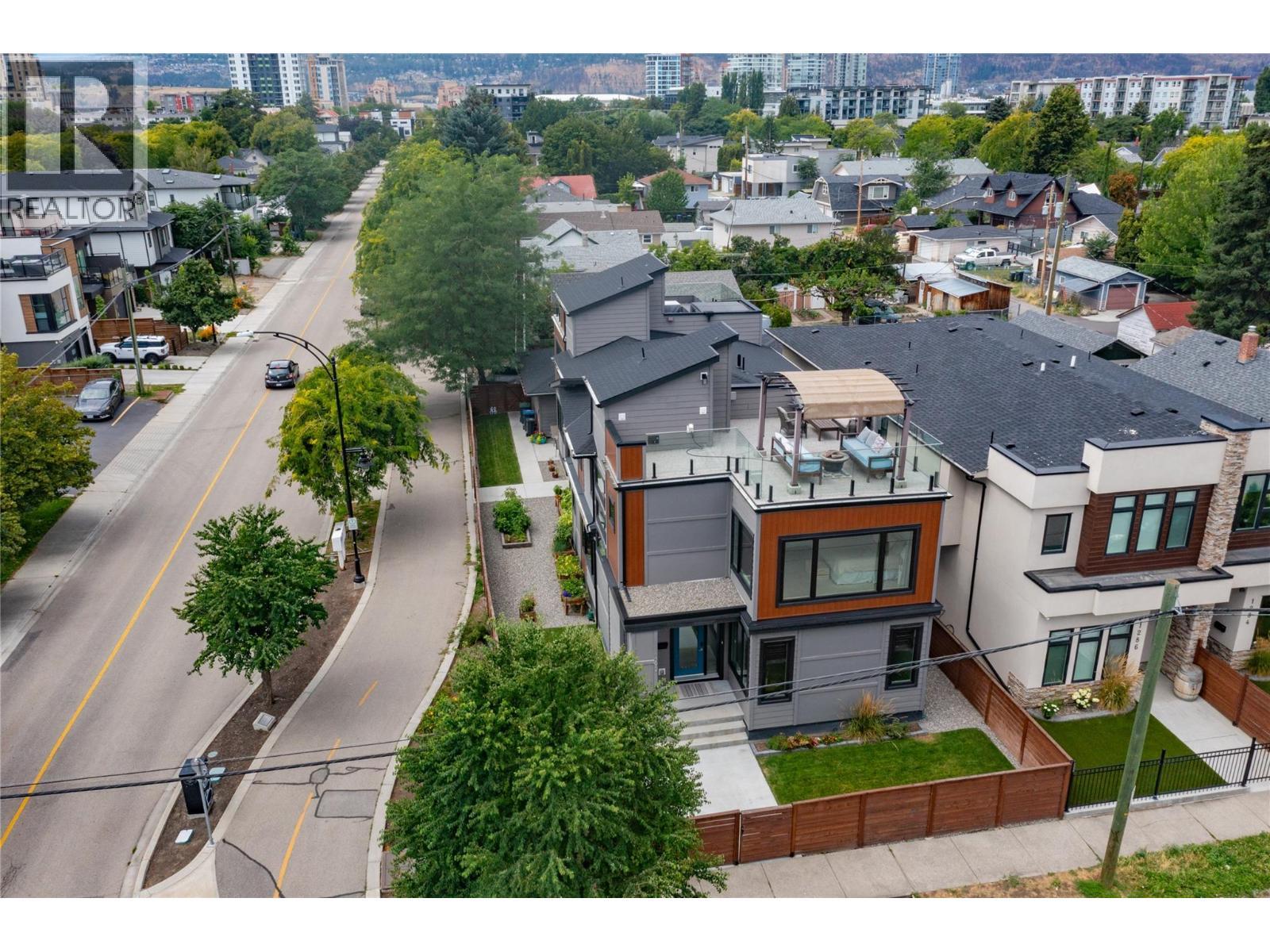 1292 Ethel Street, Kelowna, BC - Outdoor