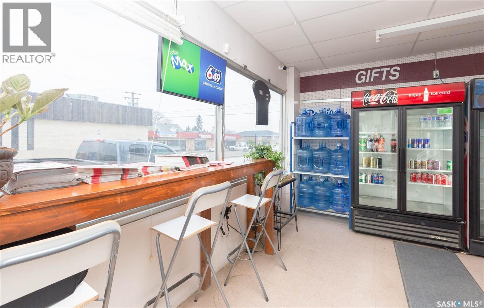 325 & 329 4Th Avenue Sw, Moose Jaw, SK