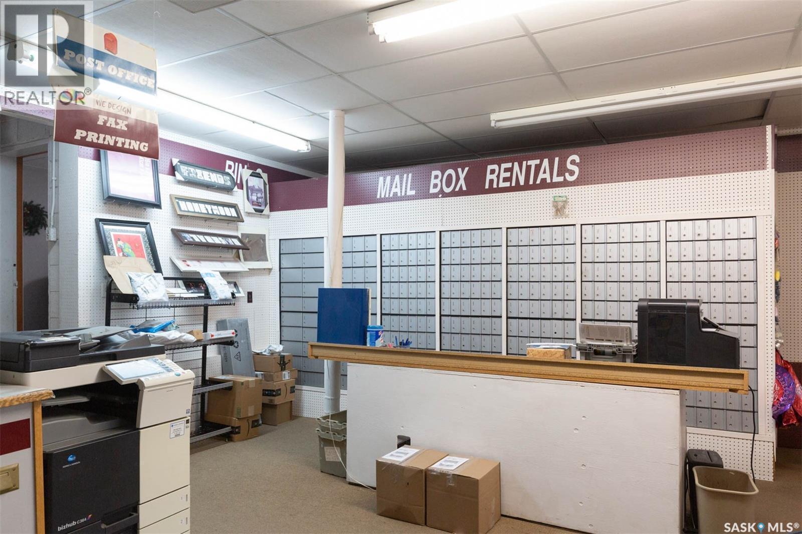 325 & 329 4Th Avenue Sw, Moose Jaw, SK