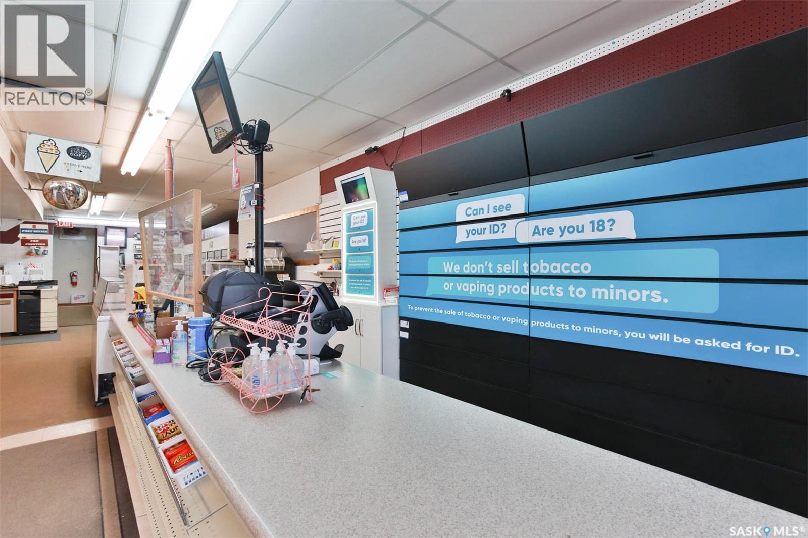 325 & 329 4Th Avenue Sw, Moose Jaw, SK