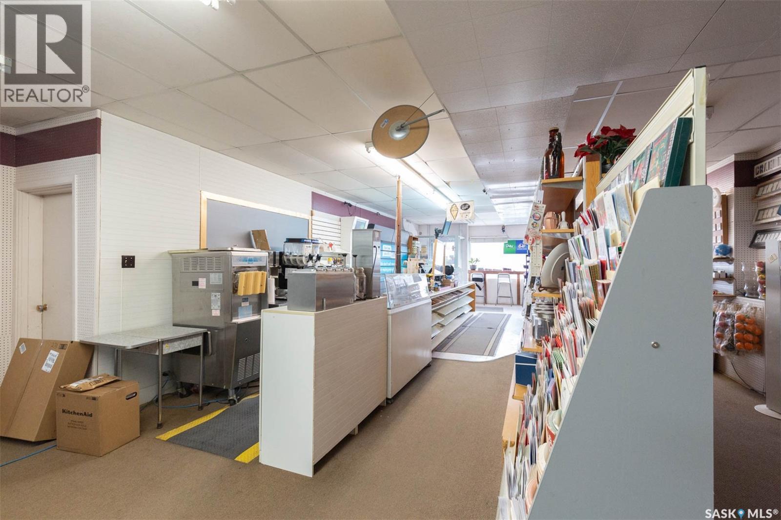 325 & 329 4Th Avenue Sw, Moose Jaw, SK