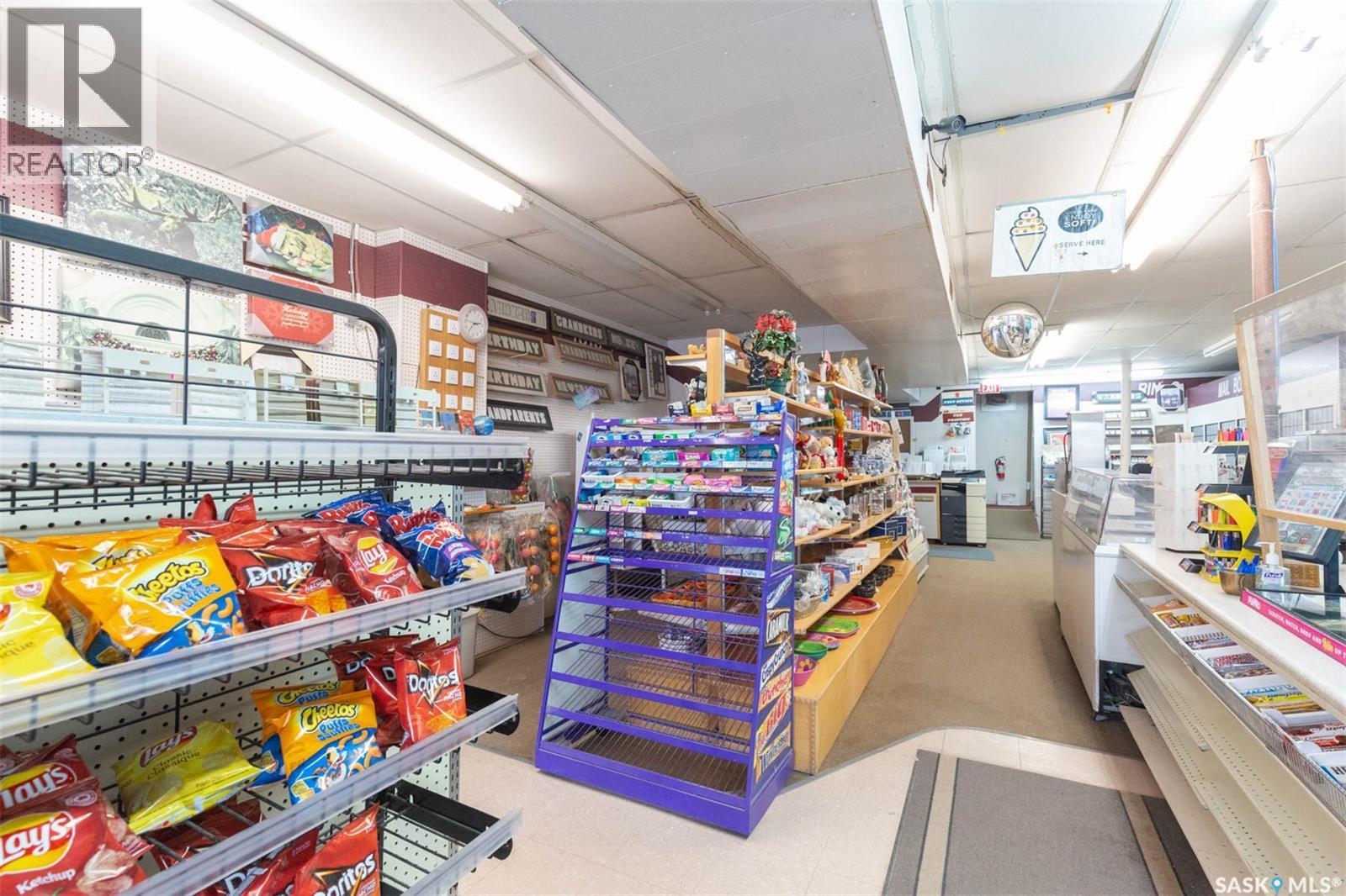 325 & 329 4Th Avenue Sw, Moose Jaw, SK