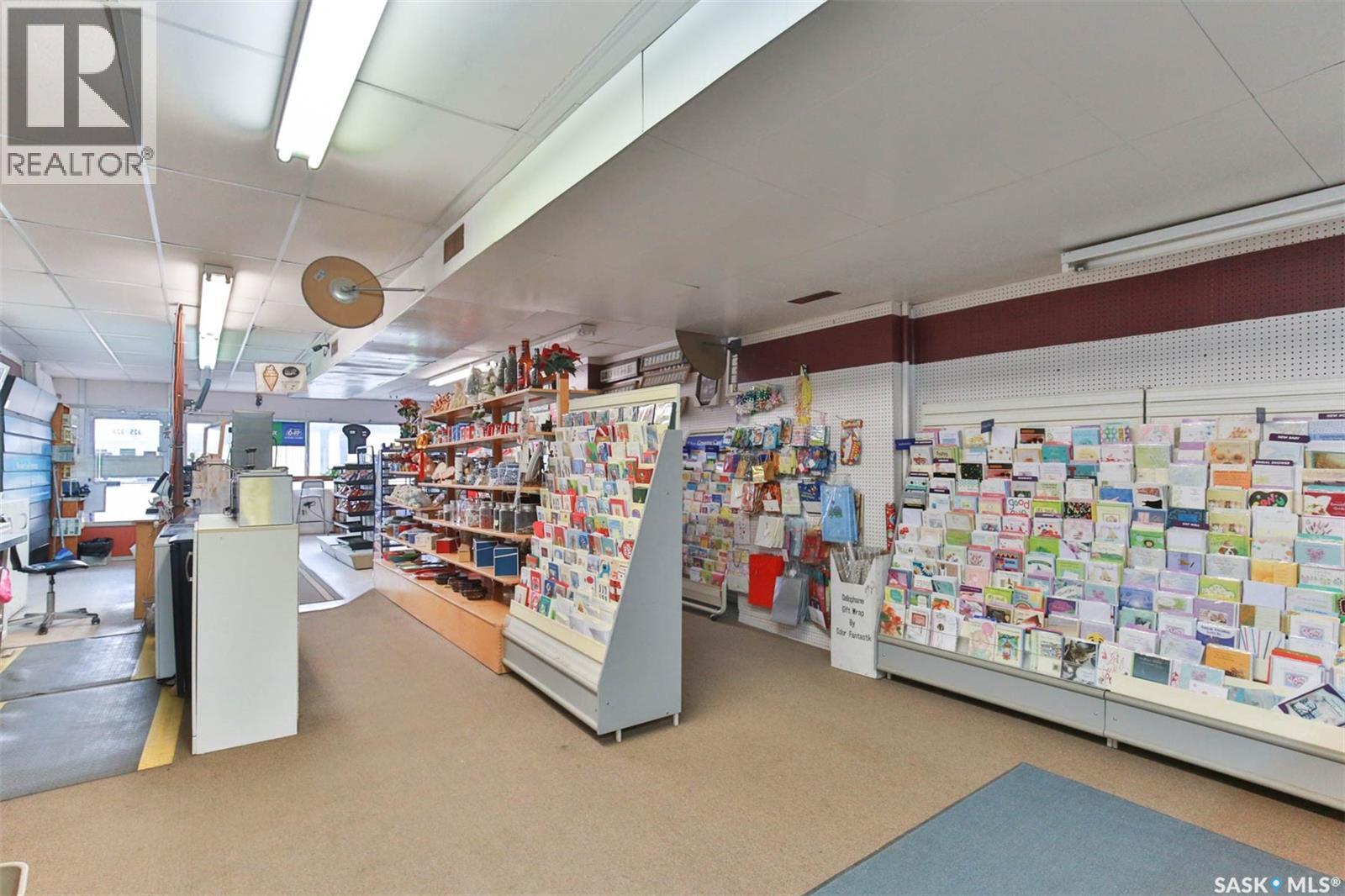 325 & 329 4Th Avenue Sw, Moose Jaw, SK