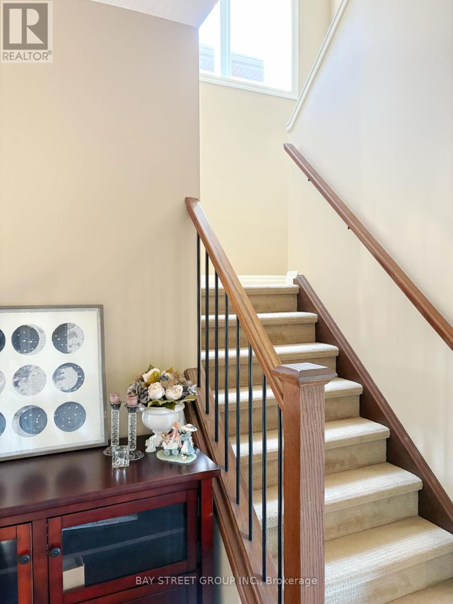 1451 Howlett Circle, London North, ON - Indoor Photo Showing Other Room