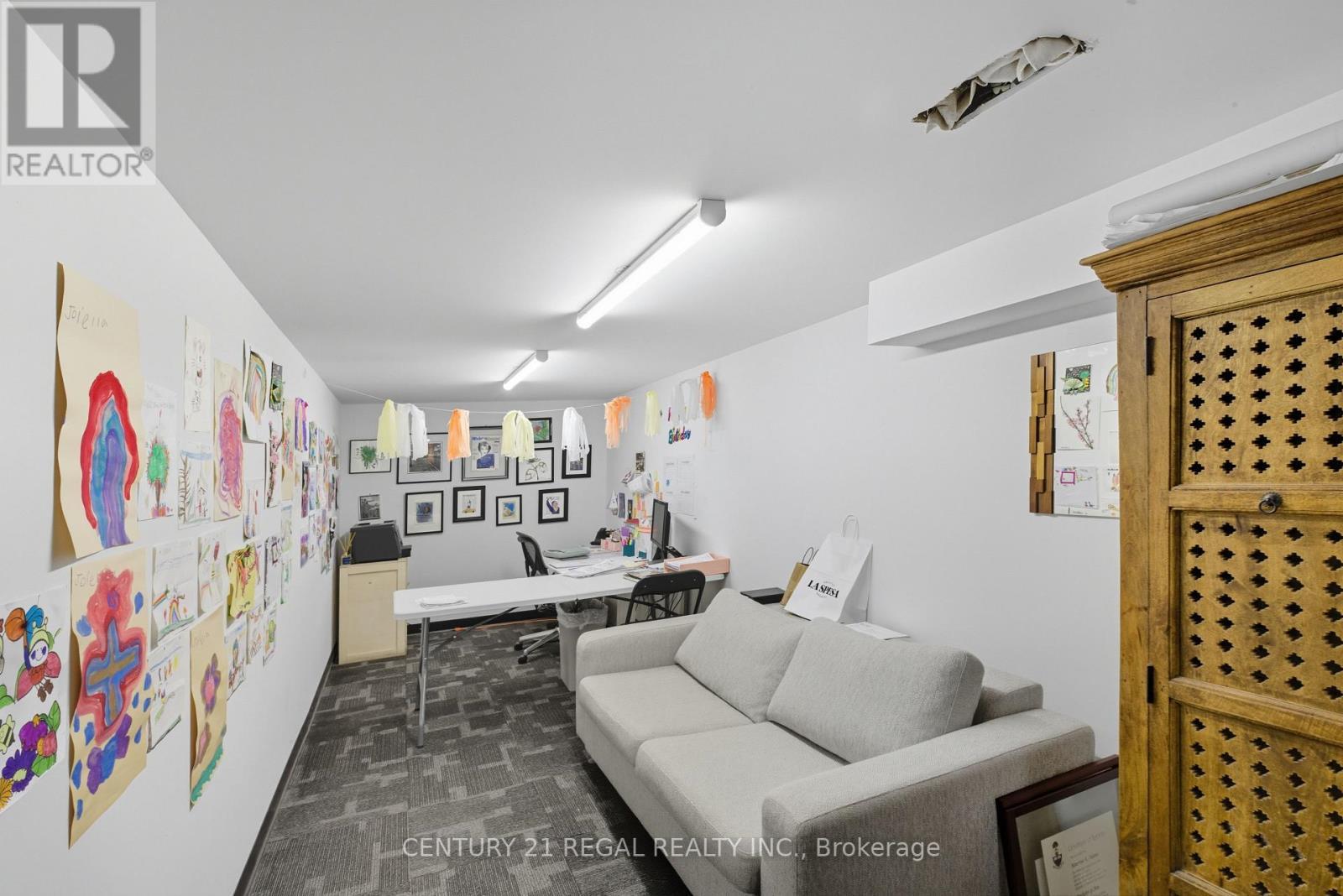 1700 St Clair Avenue W, Toronto, ON