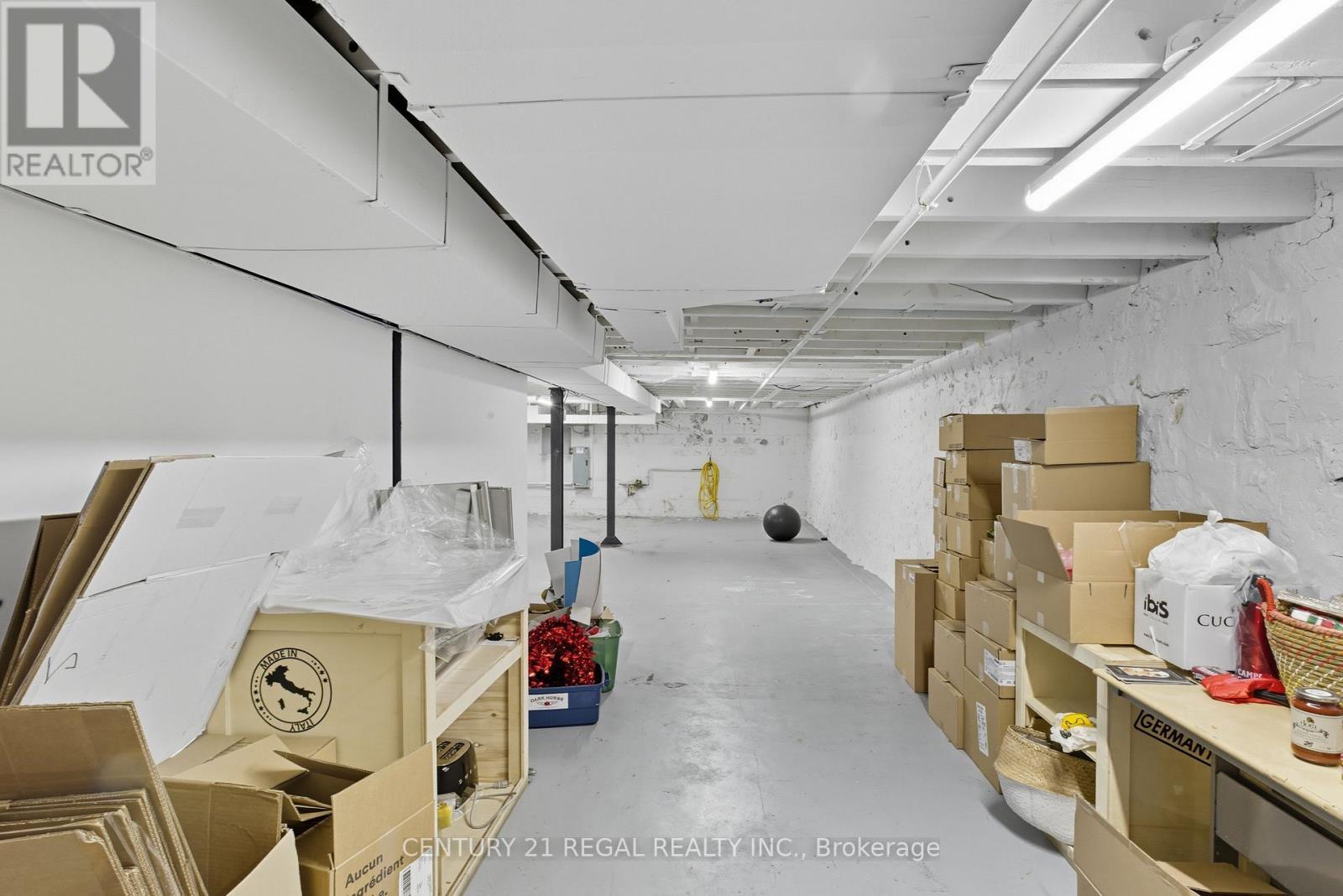 1700 St Clair Avenue W, Toronto, ON