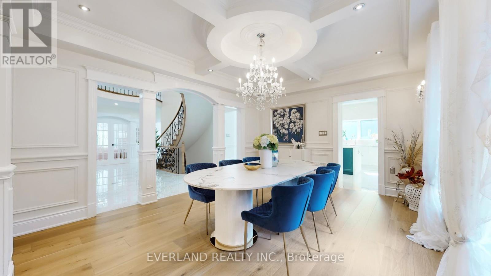 1109 Secretariate Road, Newmarket, ON - Indoor Photo Showing Dining Room