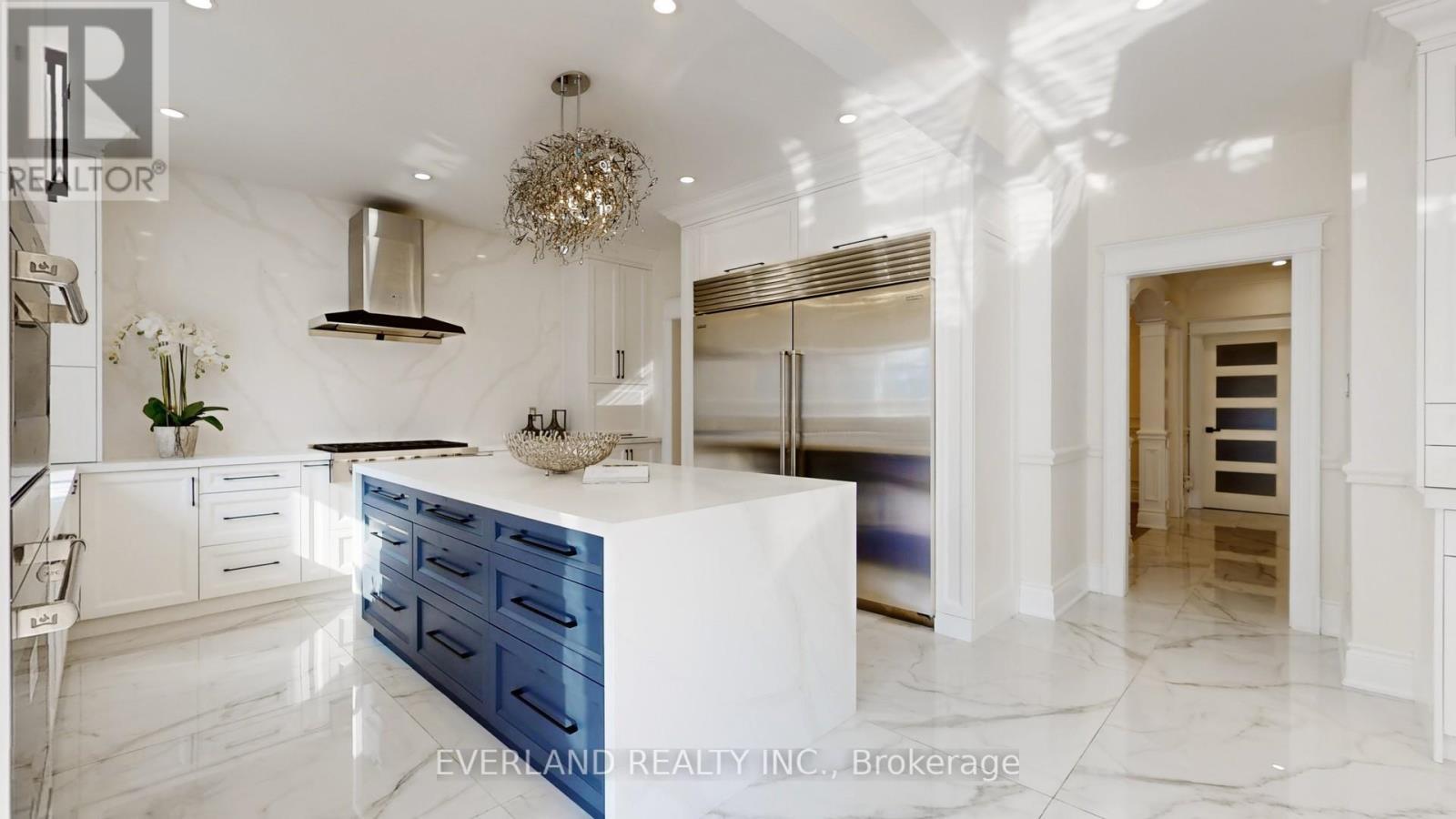 1109 Secretariate Road, Newmarket, ON - Indoor