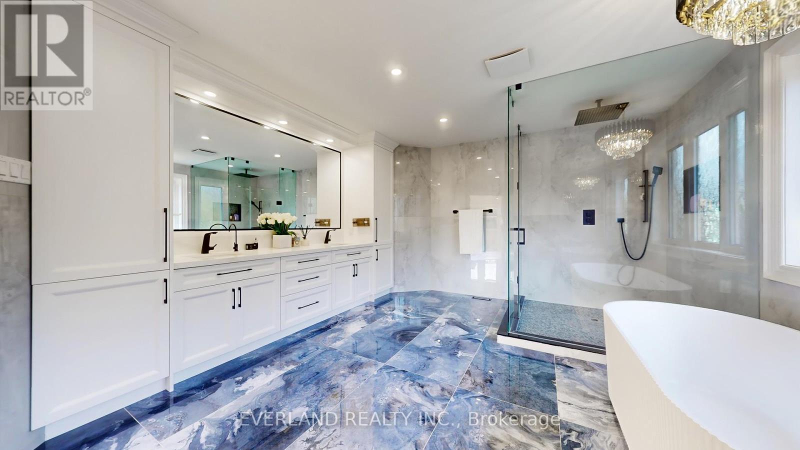 1109 Secretariate Road, Newmarket, ON - Indoor Photo Showing Bathroom