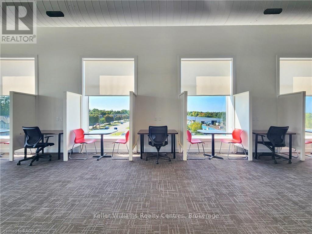 Rentable: Third floor work space - 120 - 1020 Goderich Street, Saugeen Shores, ON