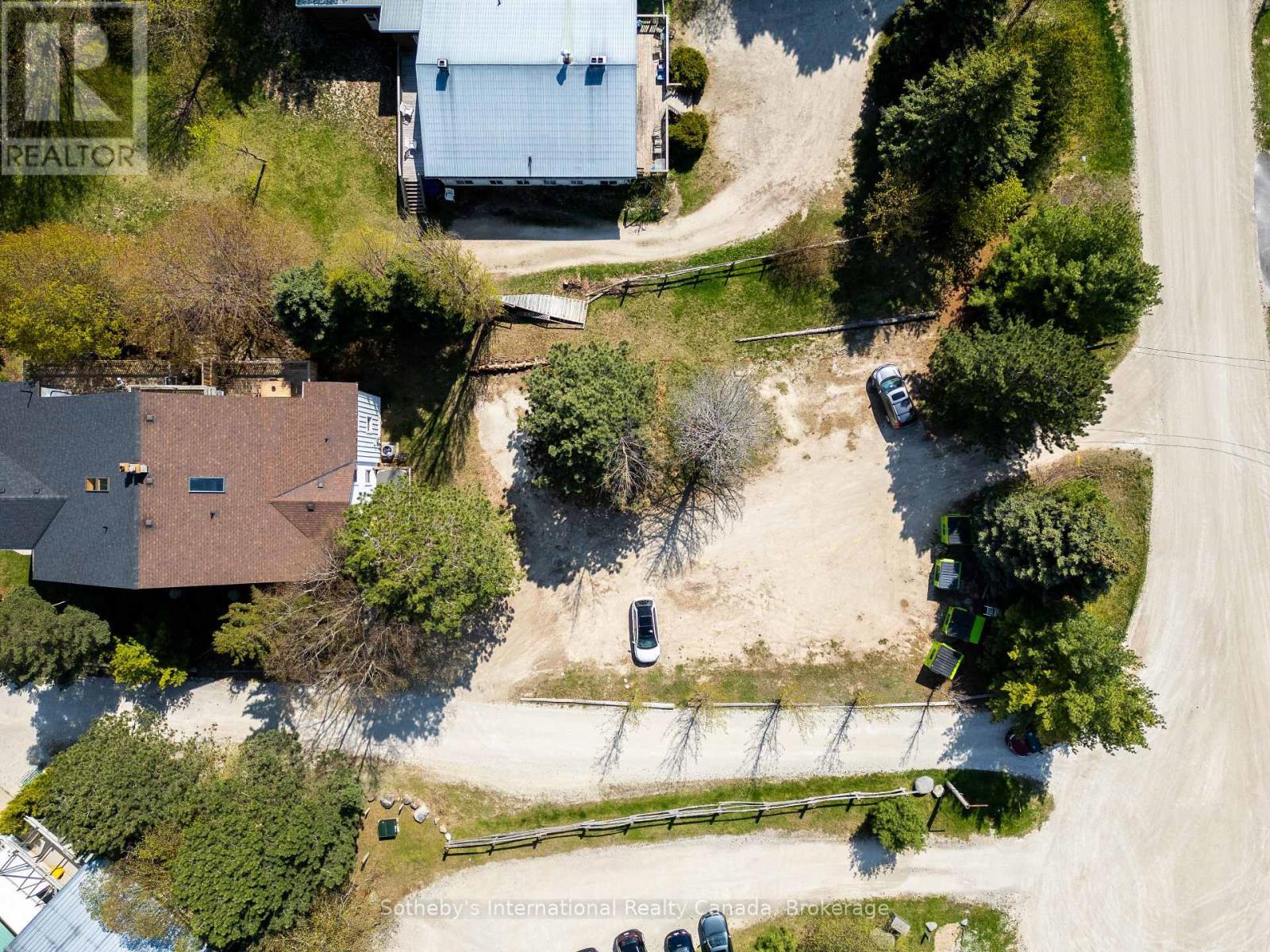 210 Arlberg Crescent, Blue Mountains, ON - Outdoor With View