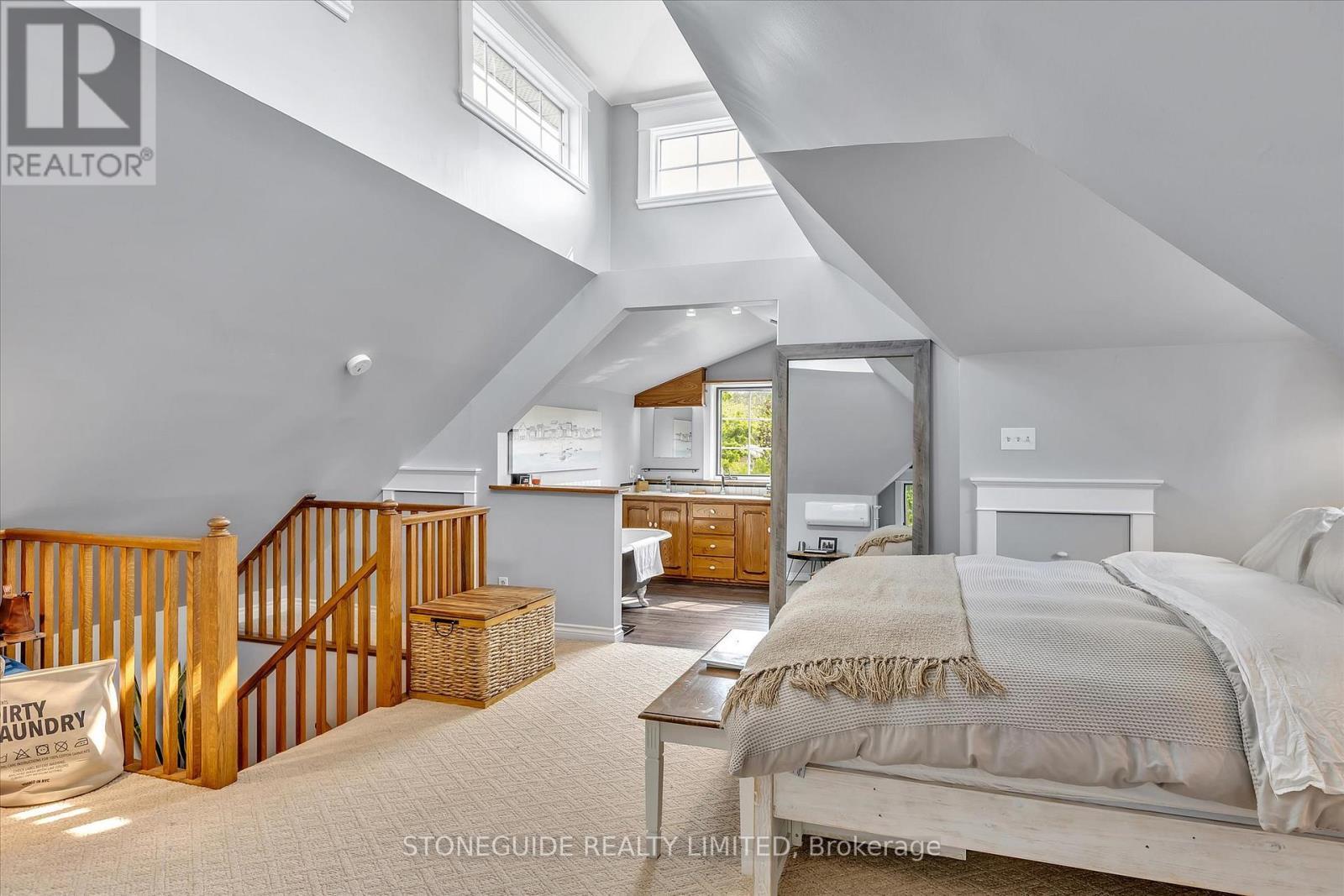 454 Mark Street, Peterborough (Ashburnham Ward 4), ON - Indoor Photo Showing Bedroom