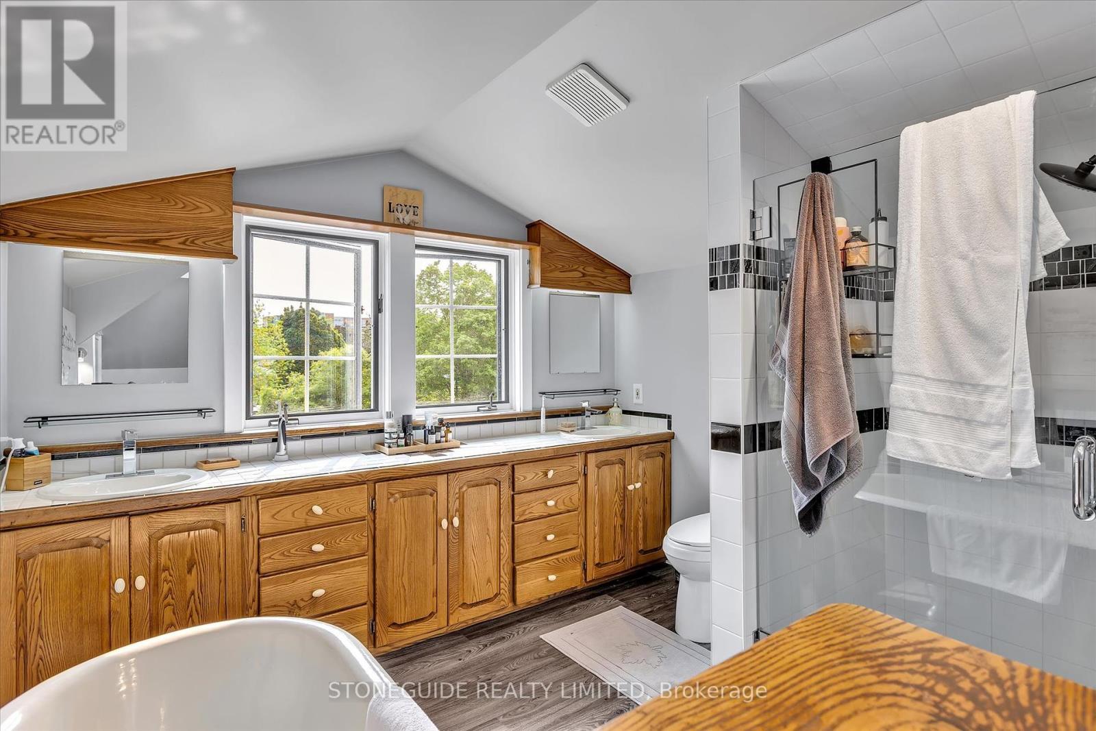 454 Mark Street, Peterborough (Ashburnham Ward 4), ON - Indoor Photo Showing Other Room