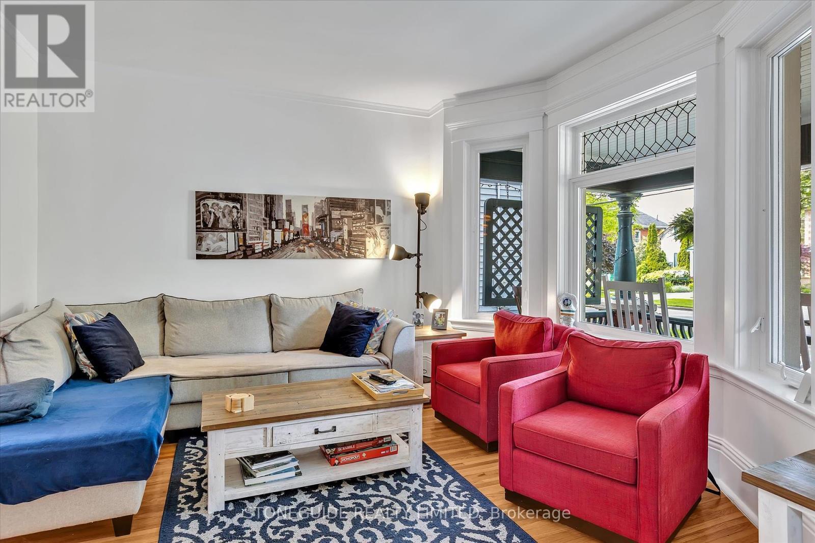 454 Mark Street, Peterborough (Ashburnham Ward 4), ON - Indoor Photo Showing Living Room