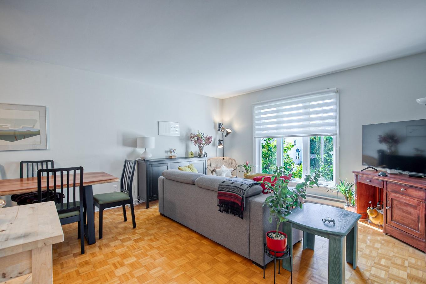 Dwelling - 427 - 431 Rue François-V.-Malhiot, Boucherville, QC - Indoor Photo Showing Living Room