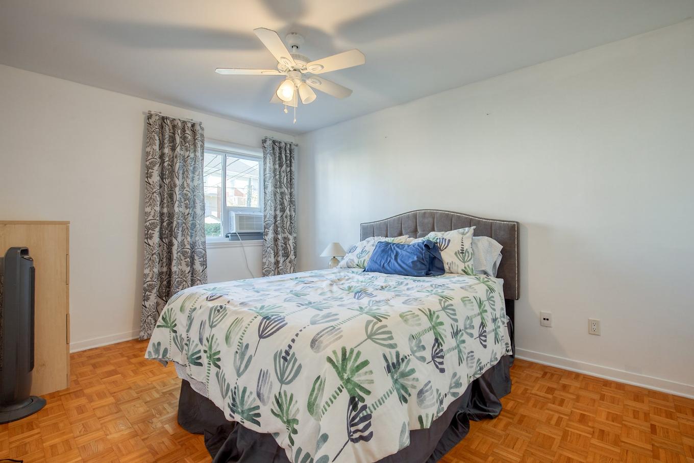 Dwelling - 427 - 431 Rue François-V.-Malhiot, Boucherville, QC - Indoor Photo Showing Bedroom