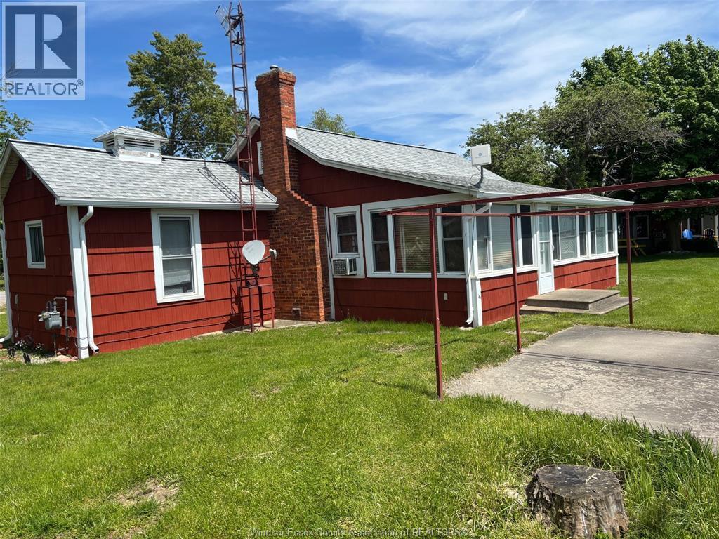 680 Point Pelee Drive, Leamington, ON - Outdoor