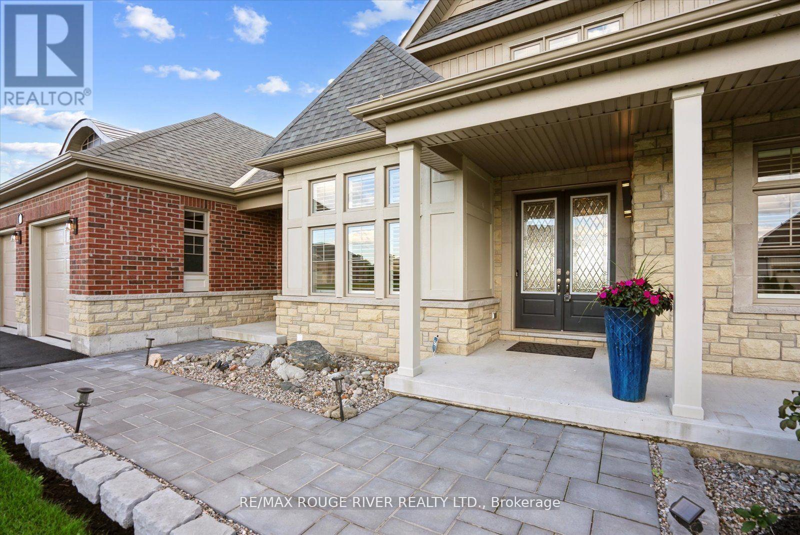 Welcoming Porch - wonderful landscape. - 14 Wellers Way, Quinte West, ON - Outdoor