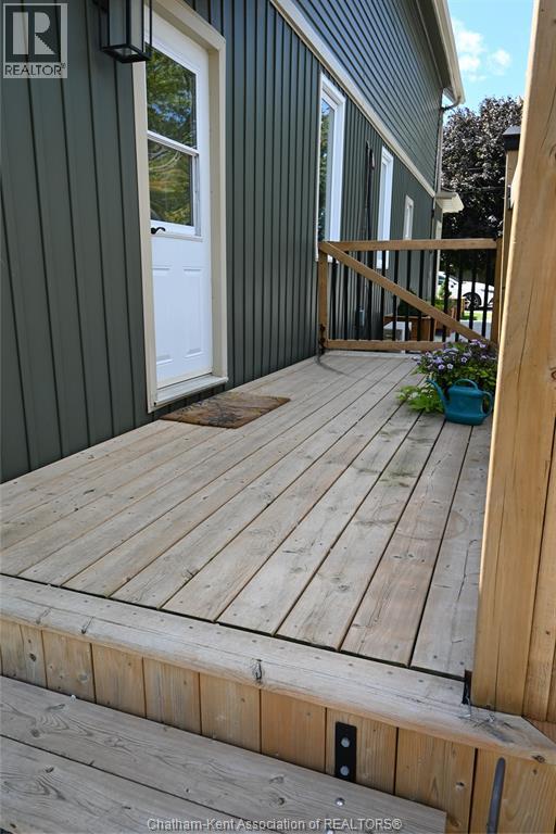 66 Victoria Street, Thamesville, ON - Outdoor With Deck Patio Veranda With Exterior