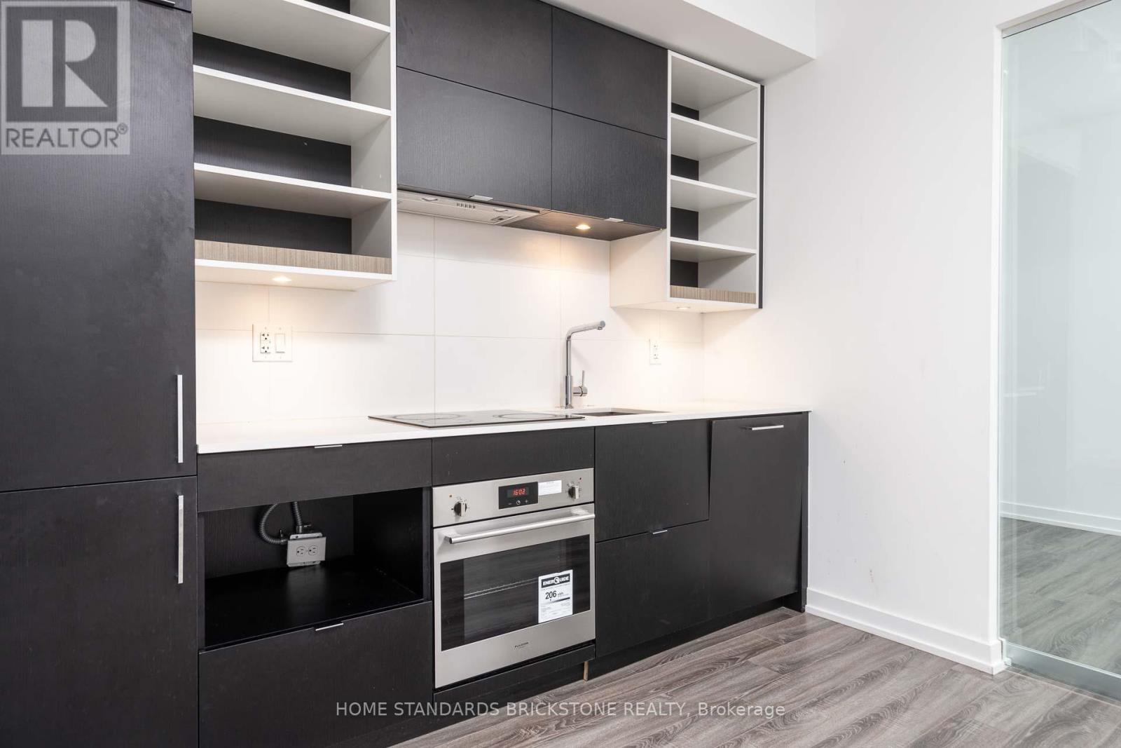 510 - 20 Edward Street, Toronto, ON - Indoor