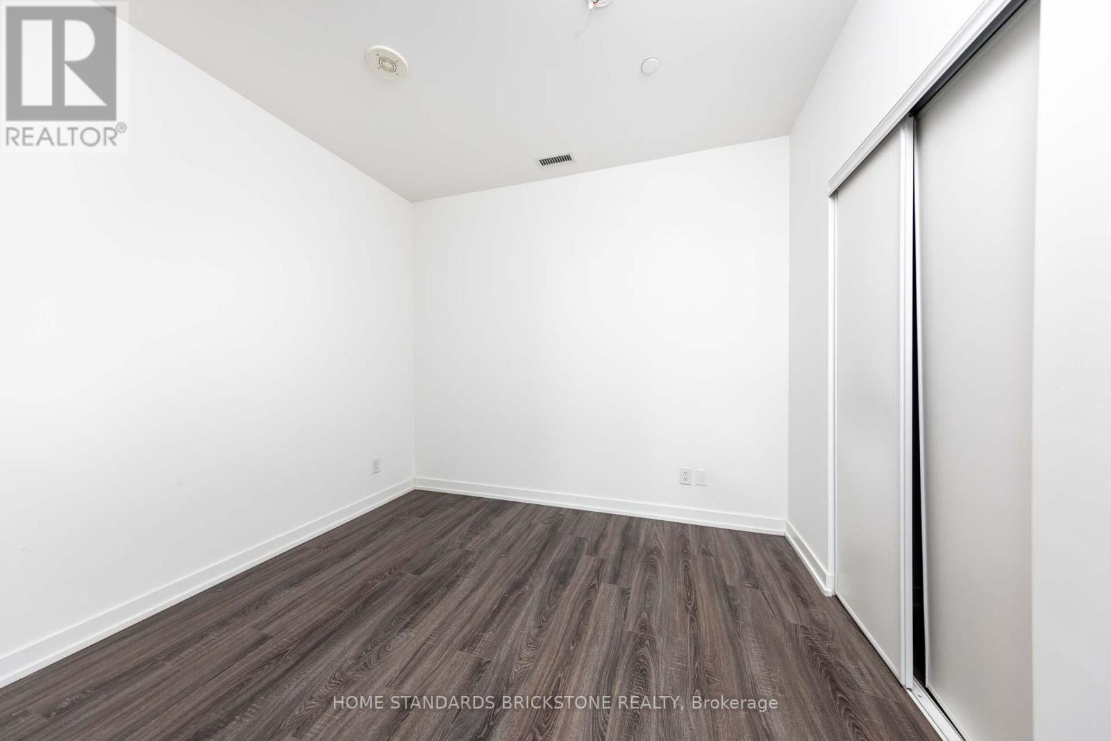 510 - 20 Edward Street, Toronto, ON - Indoor Photo Showing Other Room