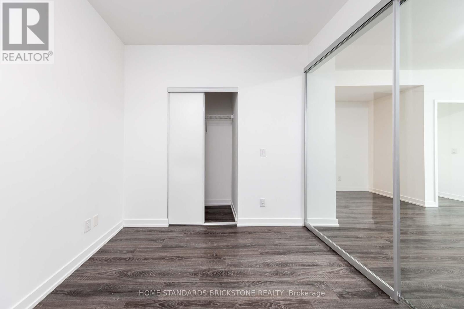 510 - 20 Edward Street, Toronto, ON - Indoor Photo Showing Other Room