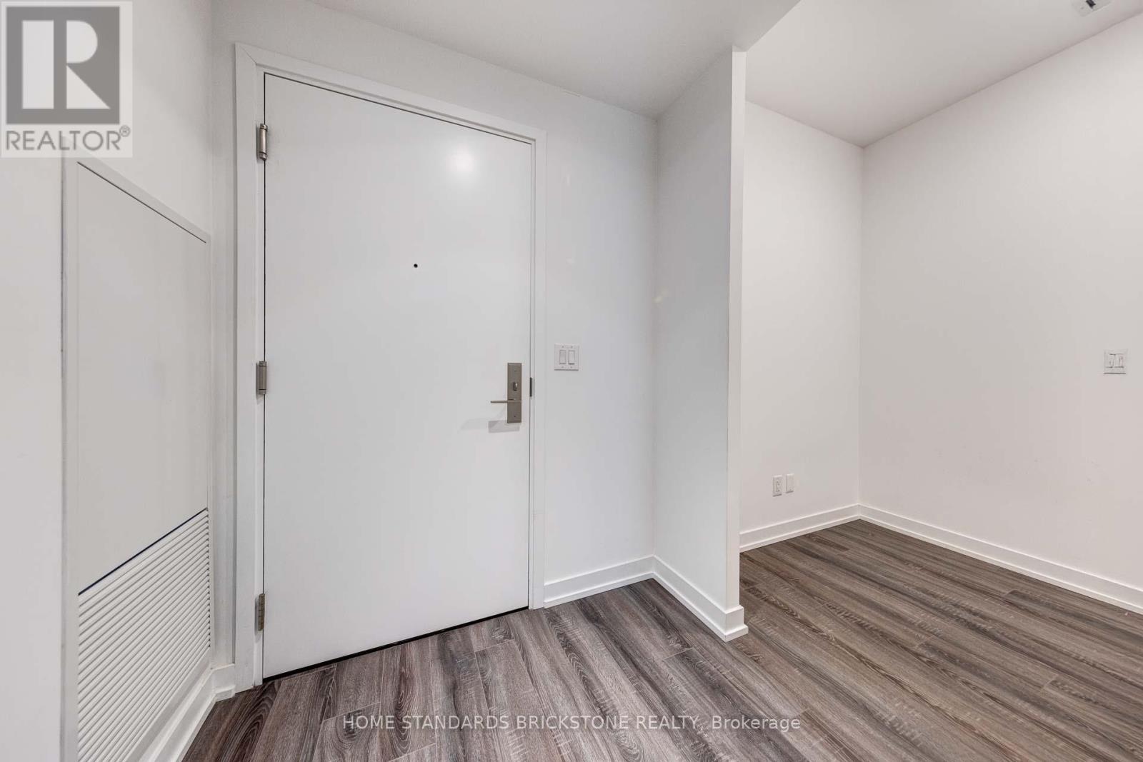 510 - 20 Edward Street, Toronto, ON - Indoor Photo Showing Other Room