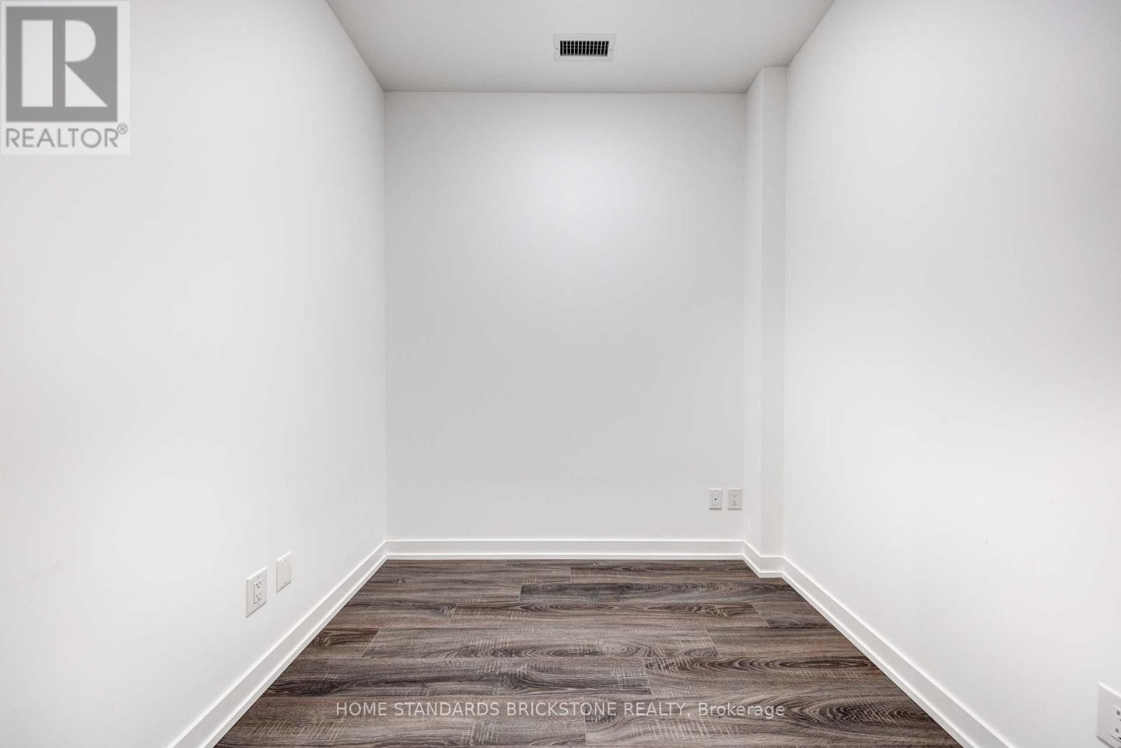 510 - 20 Edward Street, Toronto, ON - Indoor Photo Showing Other Room