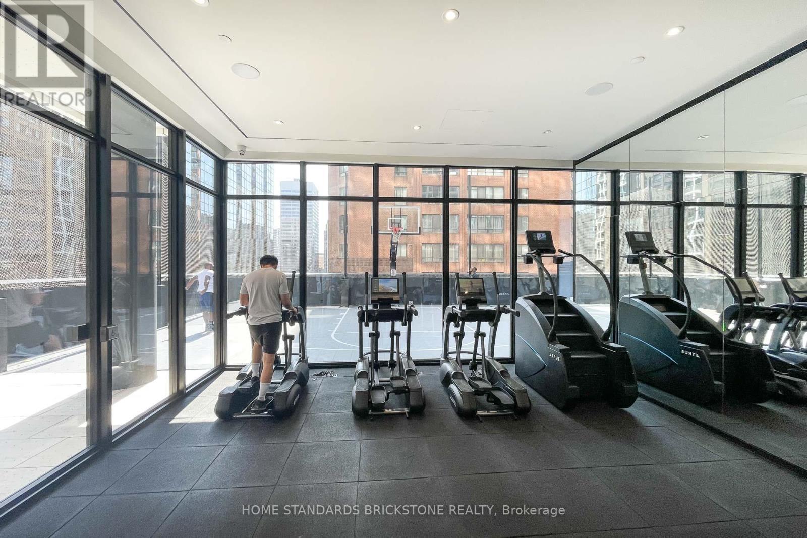 510 - 20 Edward Street, Toronto, ON - Indoor Photo Showing Gym Room