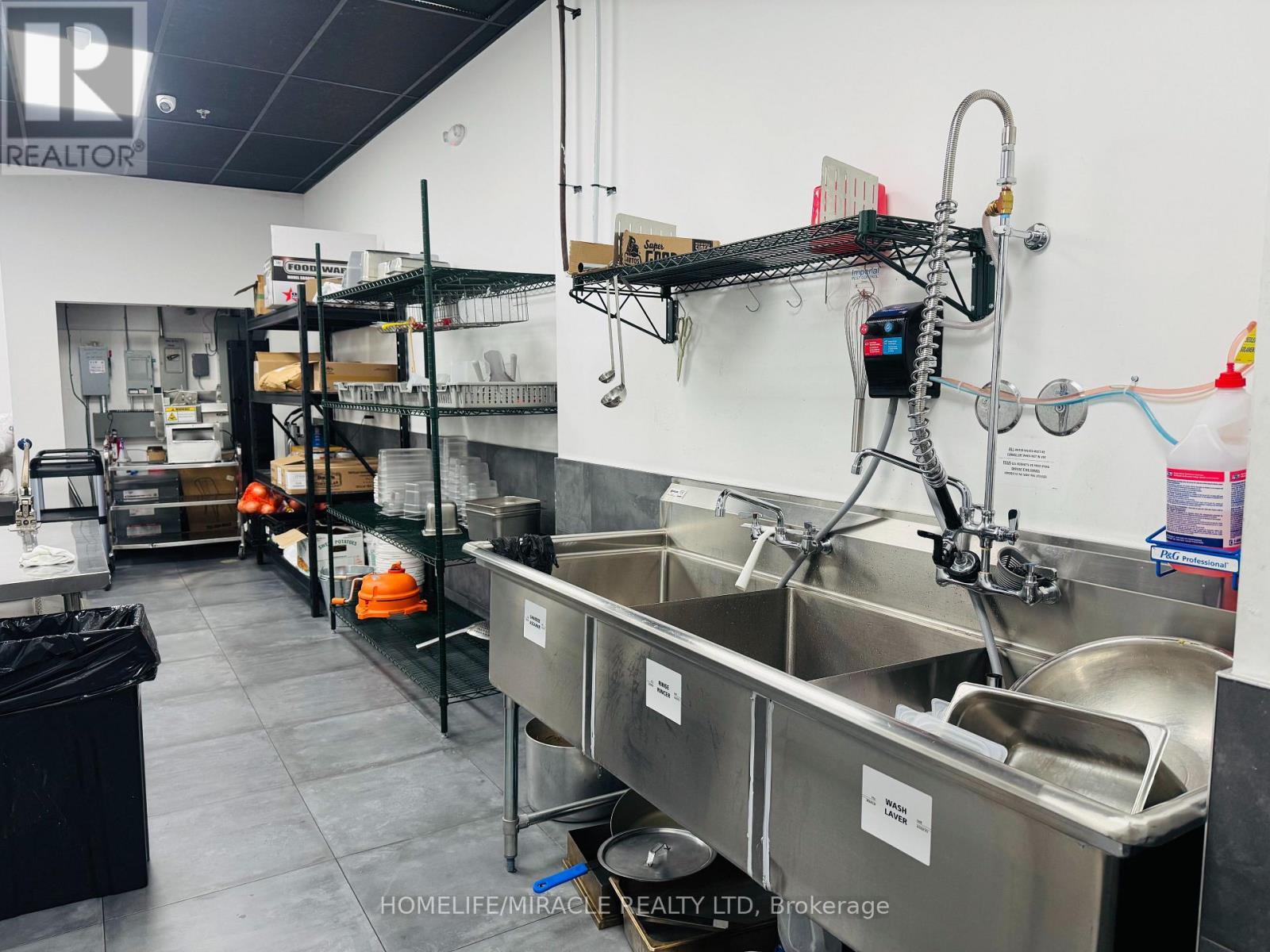 3 - 250 Bayly Street, Ajax, ON