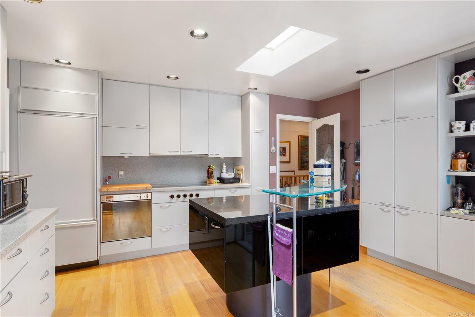 3331 Woodburn Ave, Oak Bay, BC