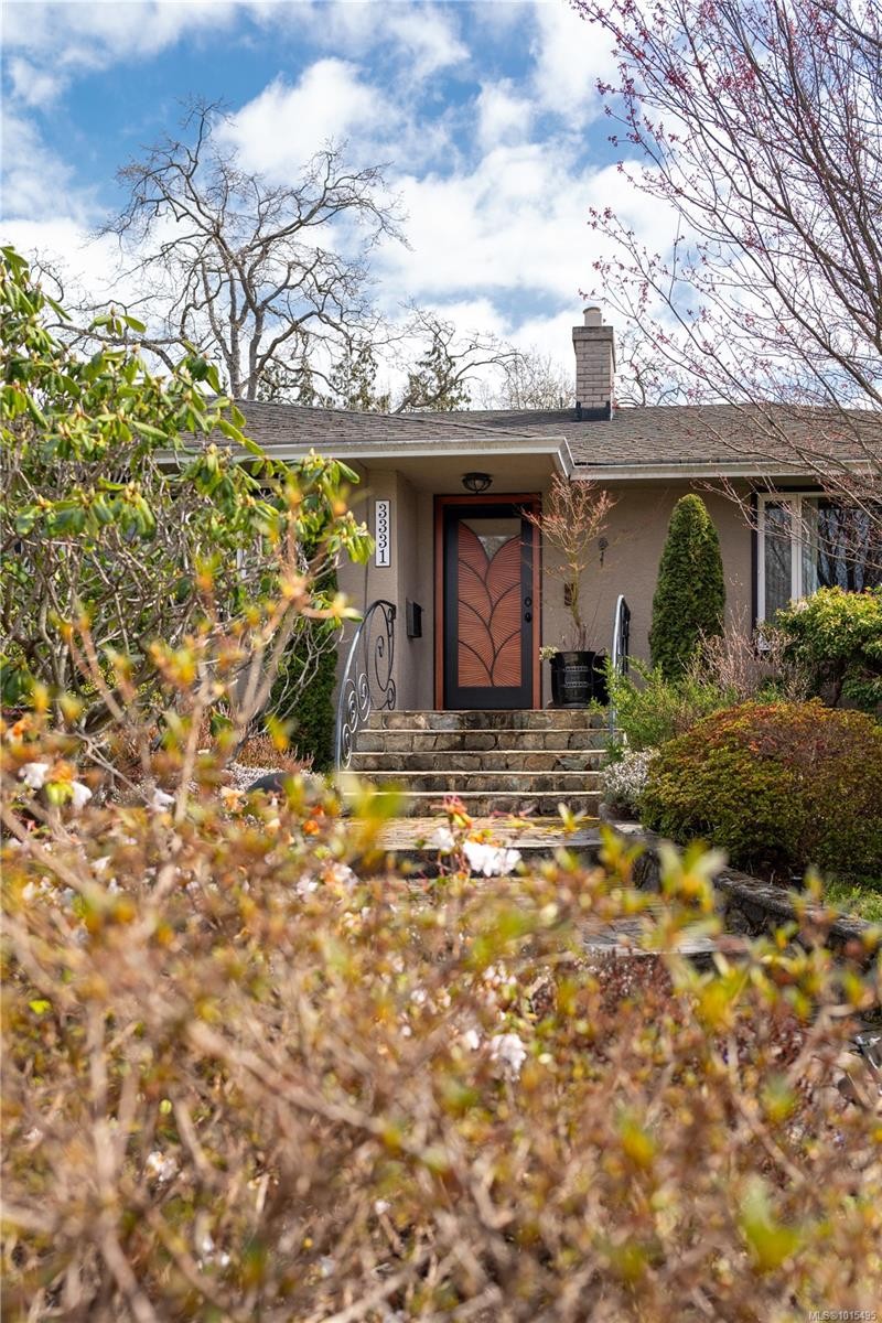 3331 Woodburn Ave, Oak Bay, BC