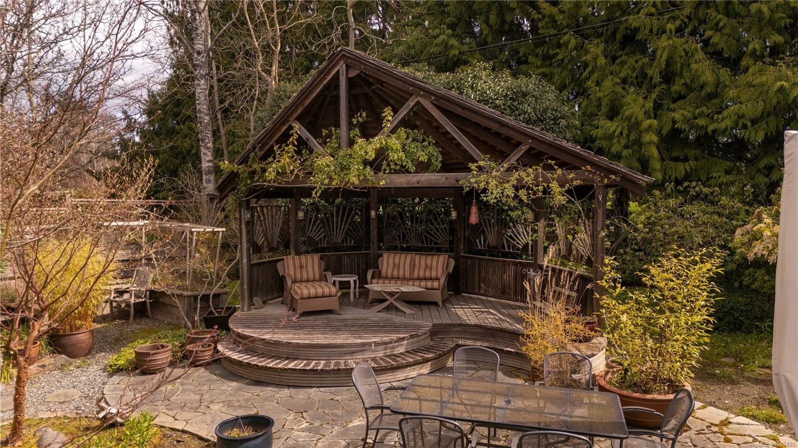 3331 Woodburn Ave, Oak Bay, BC