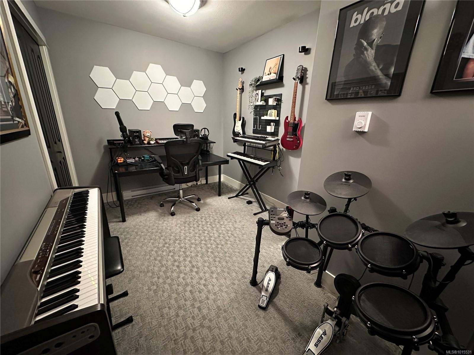 3-6183 Nitinat Way, Nanaimo, BC