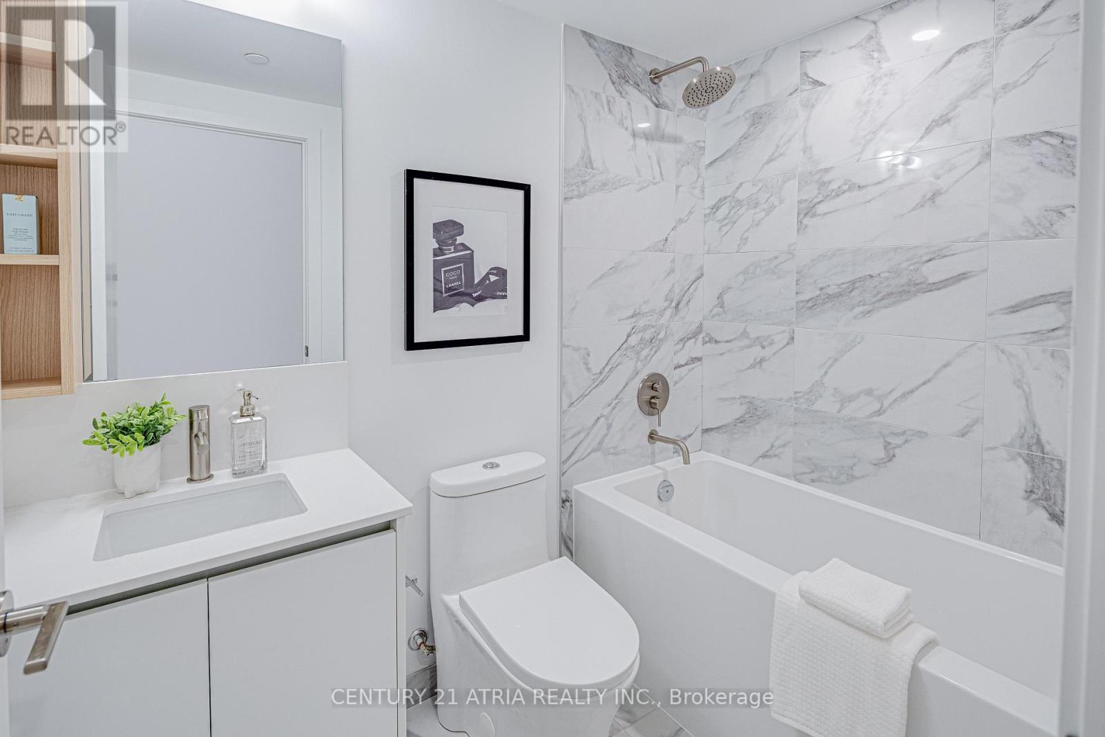 217 - 1100 Sheppard Avenue W, Toronto, ON - Indoor Photo Showing Bathroom