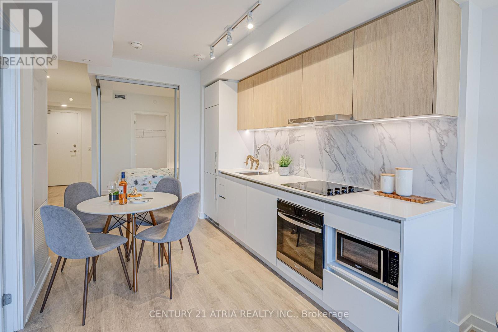 217 - 1100 Sheppard Avenue W, Toronto, ON - Indoor