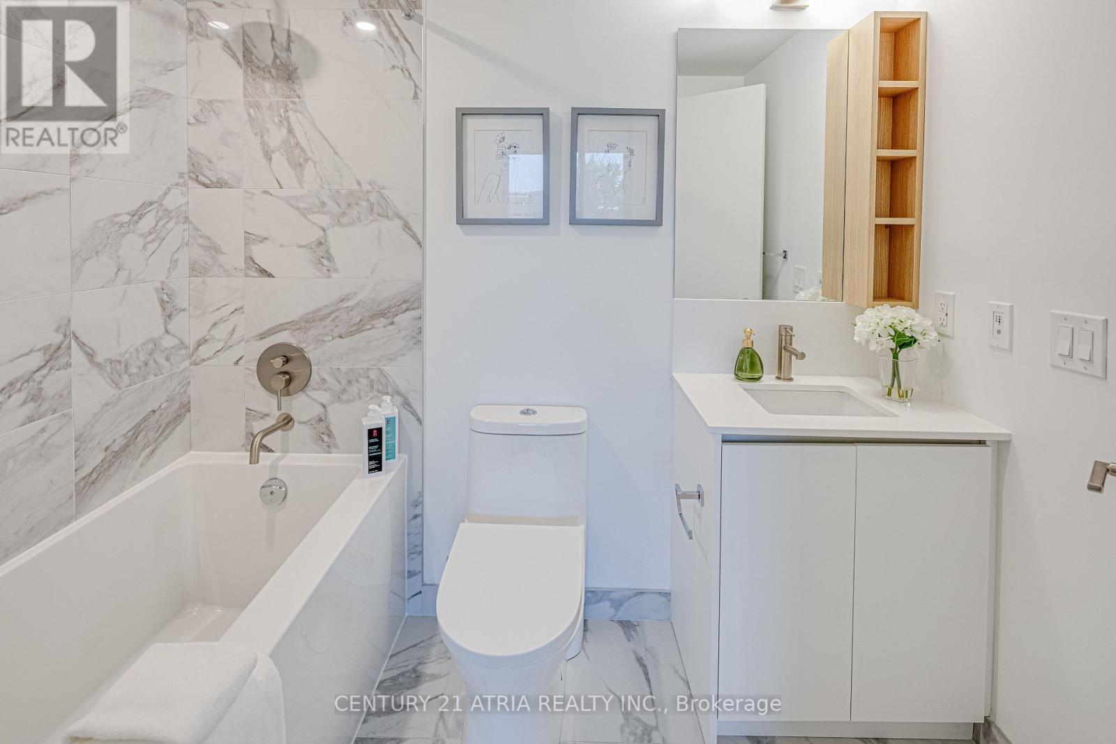 217 - 1100 Sheppard Avenue W, Toronto, ON - Indoor Photo Showing Bathroom