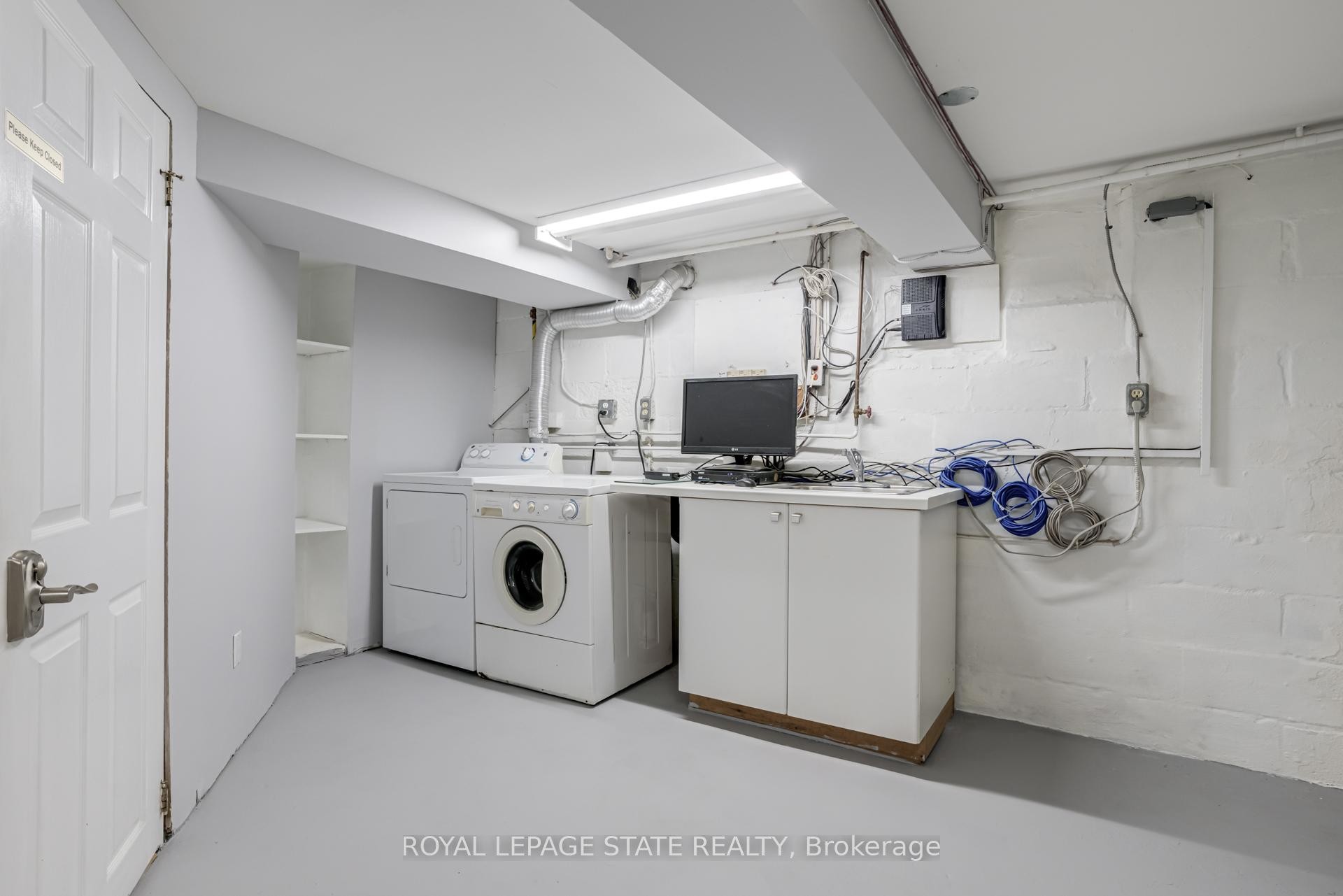 15 Empress Avenue, Hamilton, ON