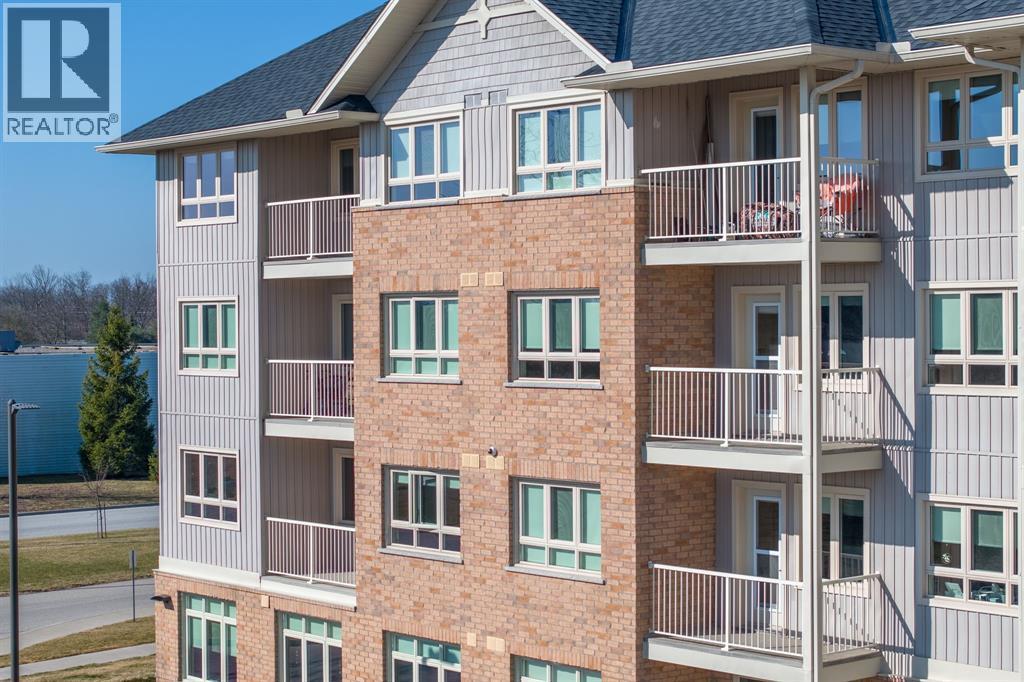 180 Bunker Avenue Unit# 1+D, St Clair, ON - Outdoor With Balcony With Facade With Exterior