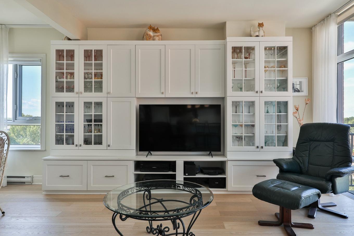 Salon - 704-25 Prom. Des Îles, Laval (Chomedey), QC - Indoor Photo Showing Living Room