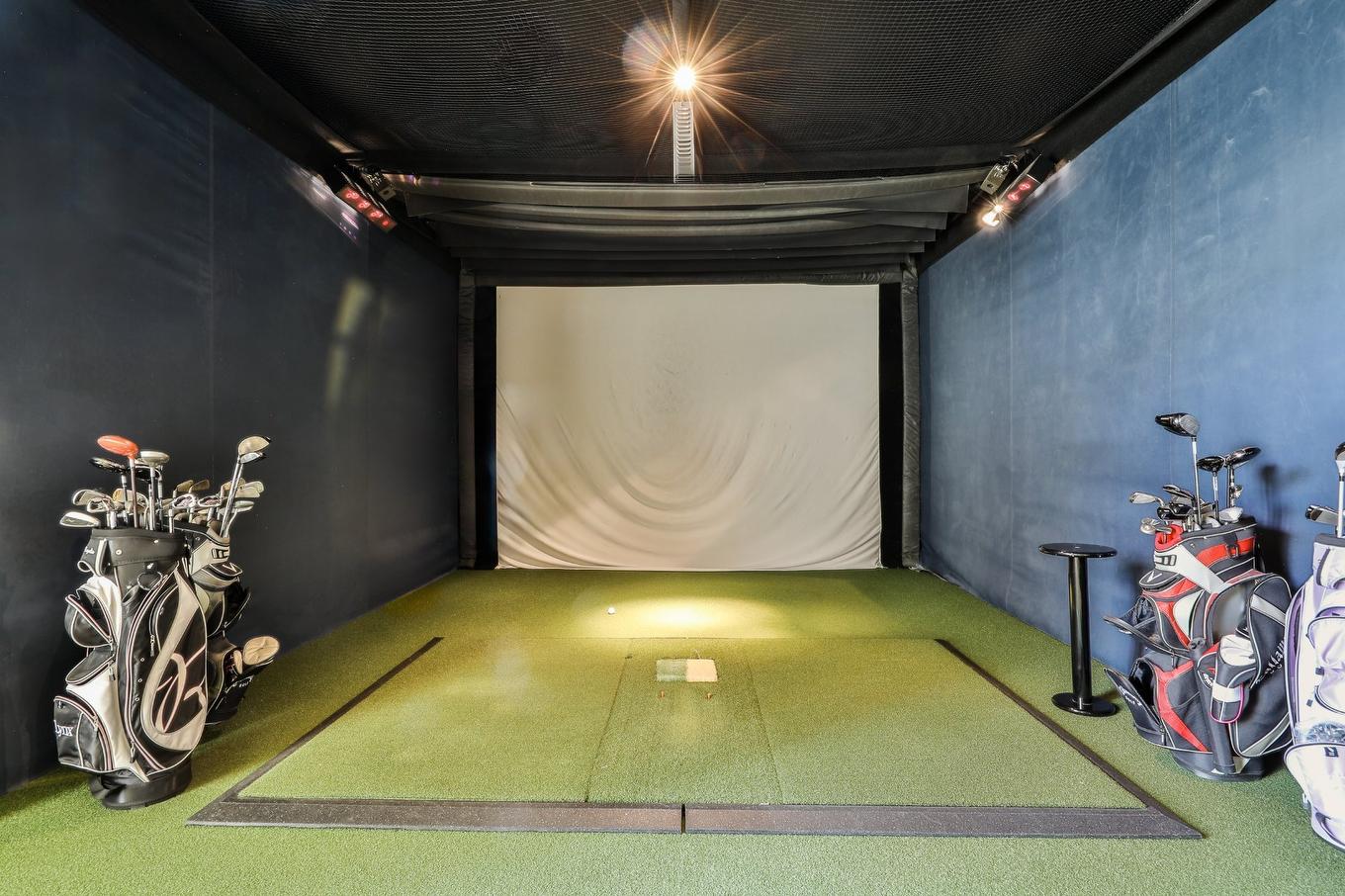 Salle communautaire - 704-25 Prom. Des Îles, Laval (Chomedey), QC - Indoor