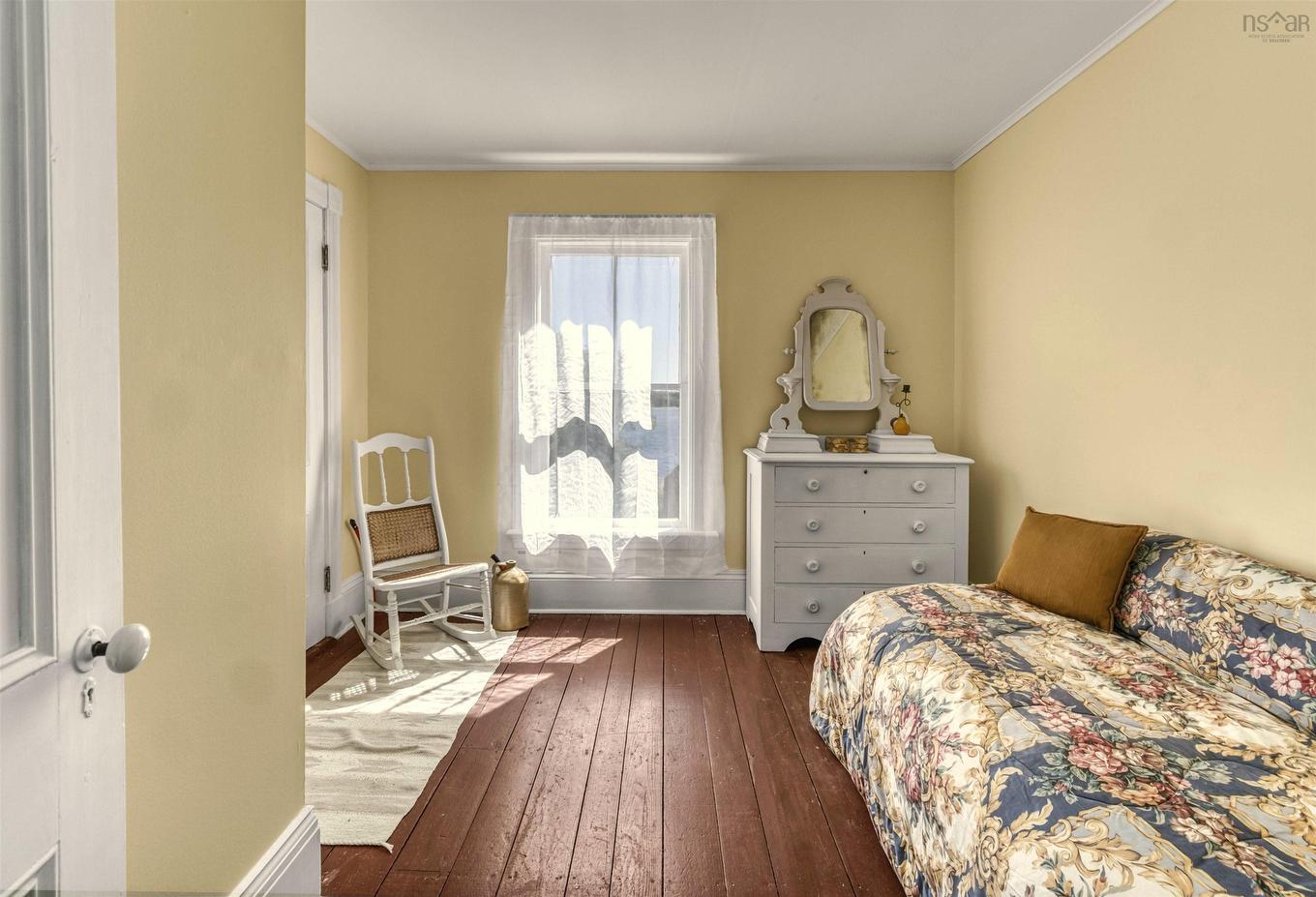 8499 3 Highway, Port Mouton, NS