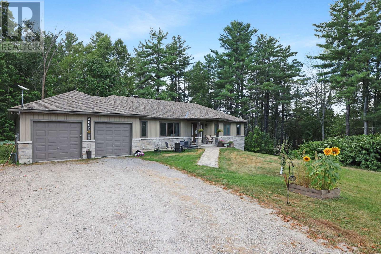 2457 Burnstown Road, Mcnab/Braeside, ON - Outdoor With Deck Patio Veranda