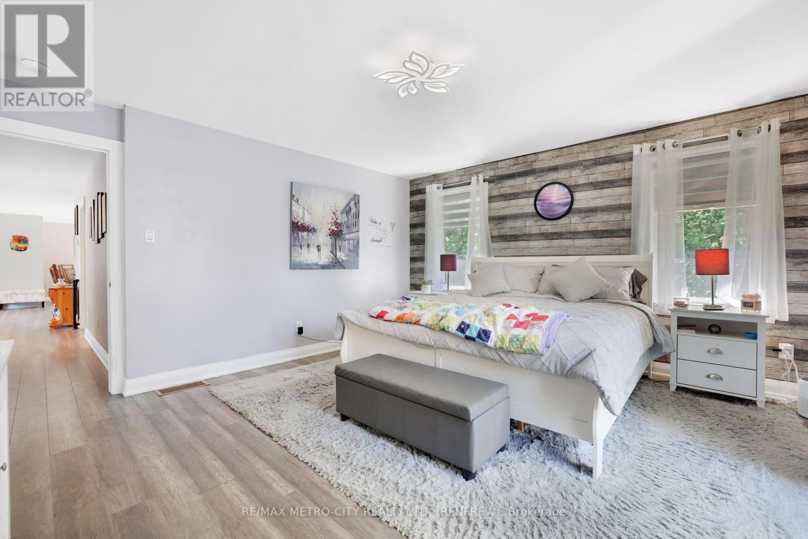 2457 Burnstown Road, Mcnab/Braeside, ON - Indoor Photo Showing Bedroom