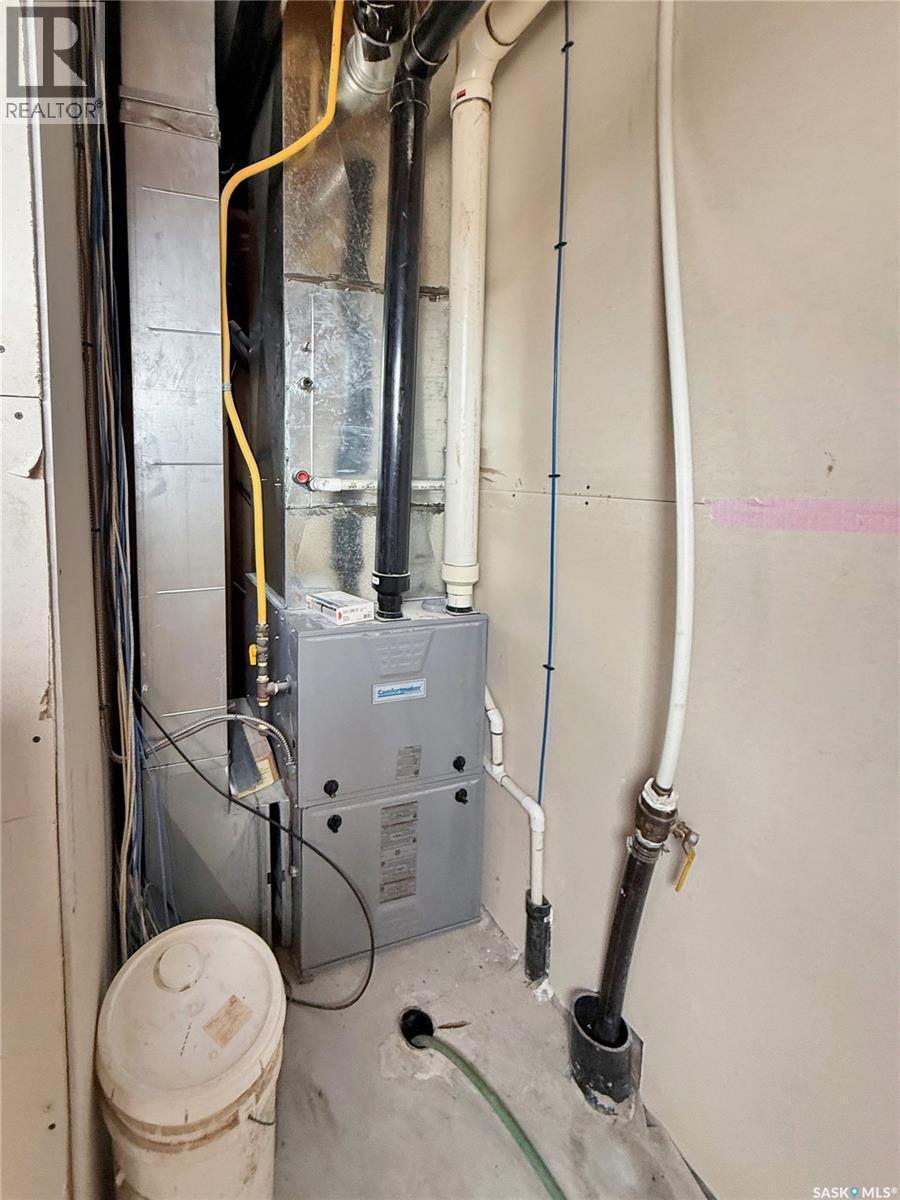 Moose Mountain Shop, Moose Mountain Rm No. 63, SK - Indoor Photo Showing Basement