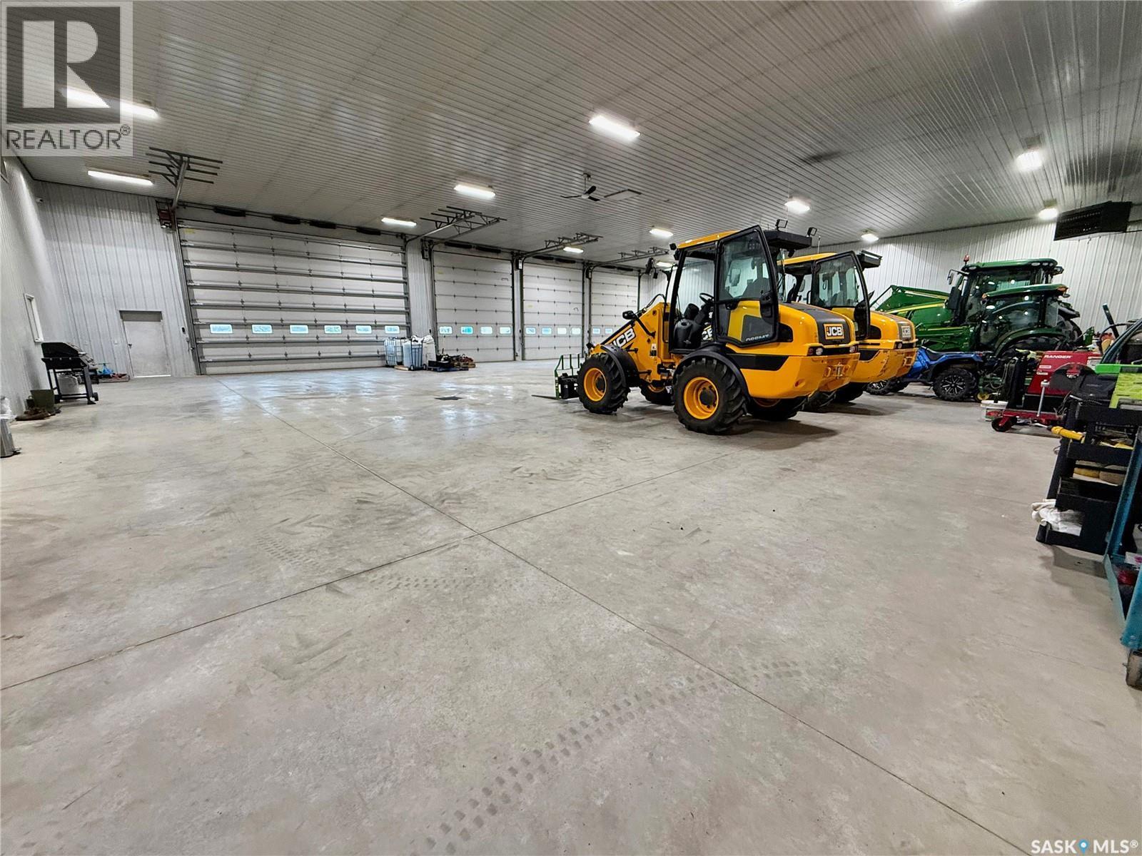 Moose Mountain Shop, Moose Mountain Rm No. 63, SK - Indoor Photo Showing Garage