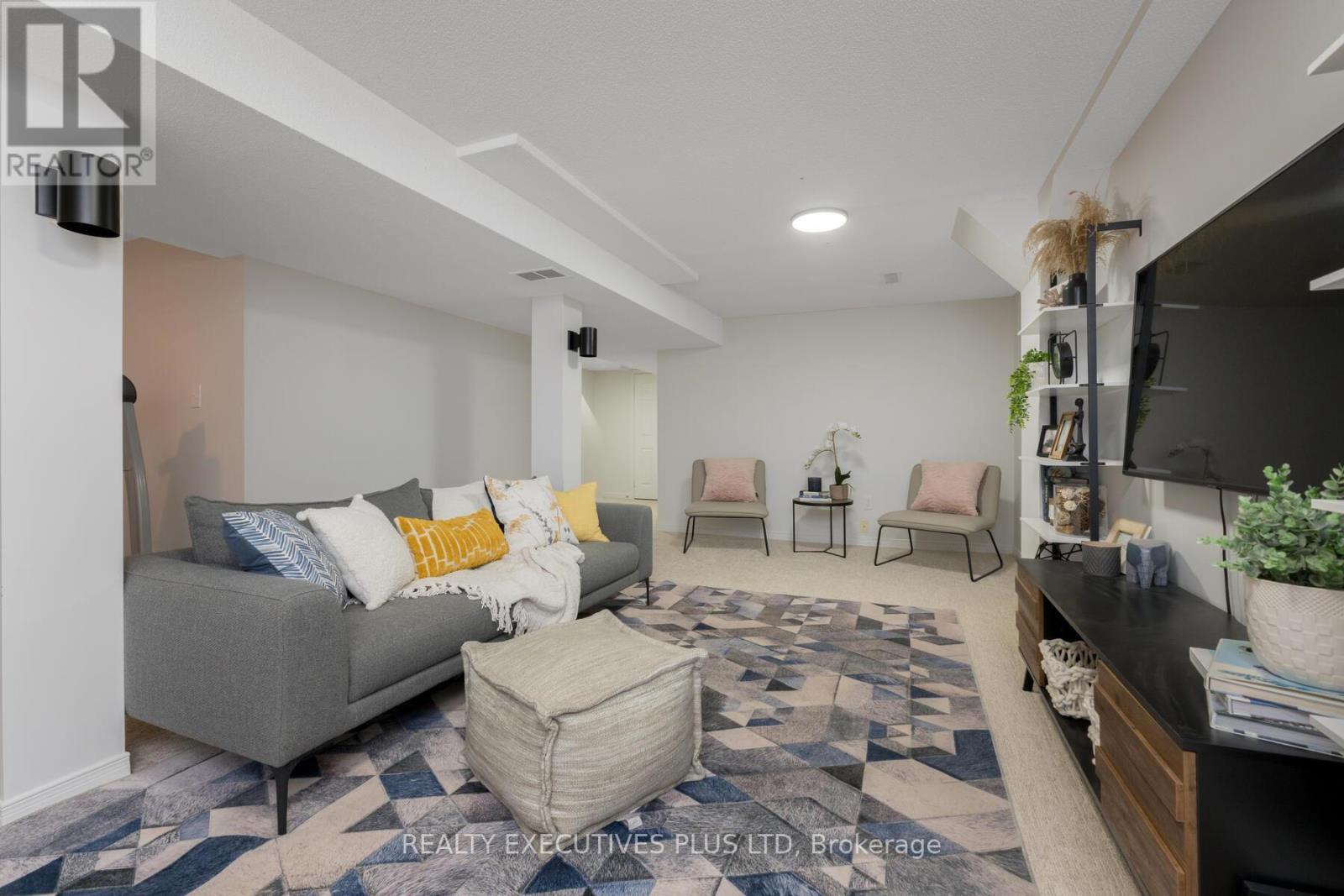 29 Perthshire Court, Hamilton, ON - Indoor