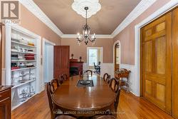 Beautiful built in shelves -